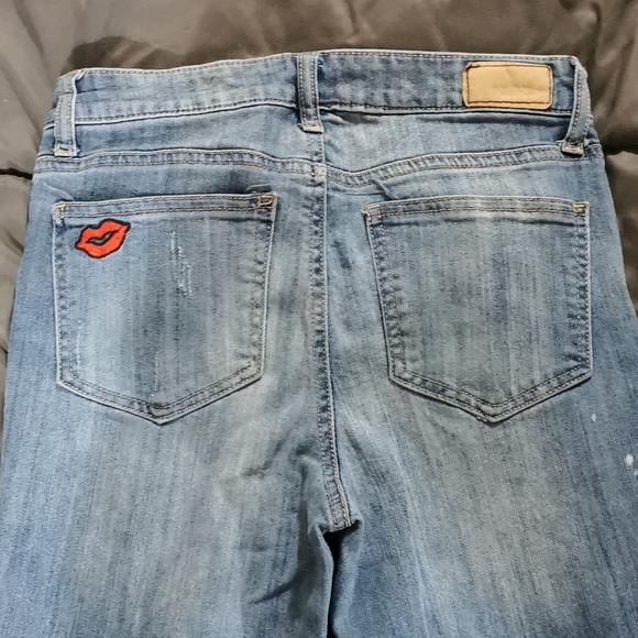 Adam Levine skinny jeans - Picture 3 of 4